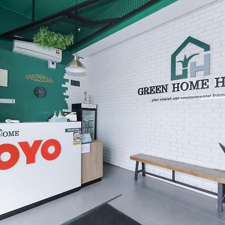 Oyo 90399 Green Home Hotel Syariah Sepang Exterior foto